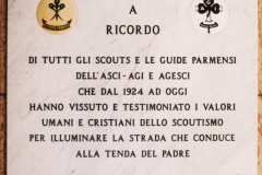 AGESCI-Parma_00003-Albero_2003_Pietra-miliare-al-cimitero-della-Villetta