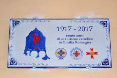 AGESCI-reg.EM-ROMAGNA_centenario2017_01049-Albero_cerimonia-in-S.Giovanni-in-Monte-30sett2017_targa-100anni