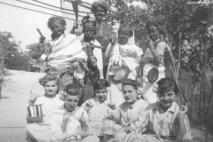 AGI-Bologna_01703-Albero_1952_coccinelle-BO1-Monzuno-campo-della-fraternità_settembre