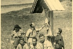 ARGNANI-Giulio_00176-Albero_1947_campo-Selva-valGardena