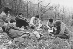 ASCI-AGI-Bologna_00506_Albero_1974_S.Giorgio-interprov-BoFeMo_Lia-Vlahov-a-sx_Gabbiano-e-Montorio-BO