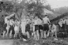 ASCI-Bologna_01535-Albero_1945_Monzuno-primo-campo-scout_12-15ago