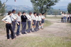 CANTONI-p.Damiano_01804-Albero_1974_BO16-Festa-di-San-Giorgio-a-Molinazzo-p.Damiano-con-maglione-blu-e-Andrea-Mercanti-secondo-da-dx