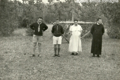 DALMASTRI-Enrico_00620-Albero_1962_Campo-Scuola-1T-Pontecchio-Marconi_da-sx-Dalmastri-Berselli-p.Mariano-Pilastro