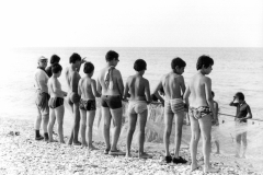 DESIDERJ-p.Vanni_00629-Albero_1976_primo-a-sx-ad-un-campo-nautico
